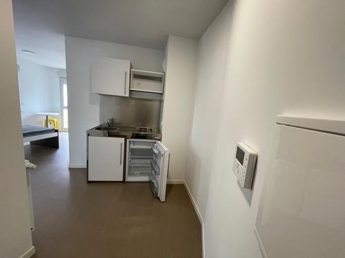 Kitchenette + entrée